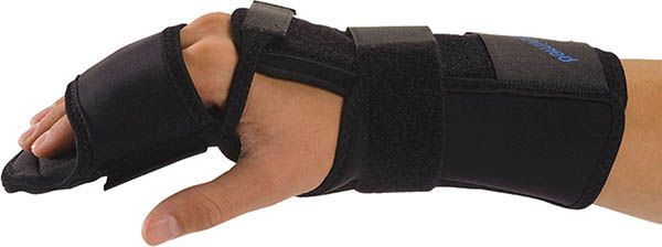 OMNIMED Intrins Plus Polsino a 4 dita S 13-15cm re nero