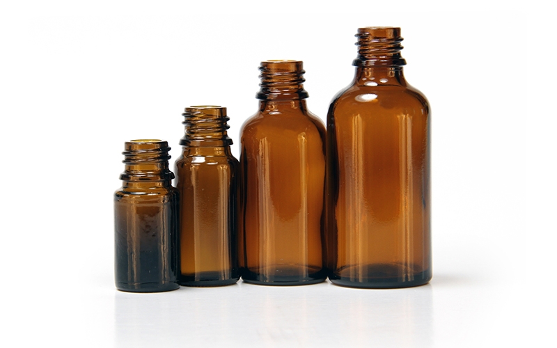 FARFALLA Set di vuoti in vetro ambrato o Verschl 6 x 30ml