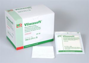 Vliwasoft compresse in tessuto non tessuto 10x10cm a 4 strati sterili 2 x 75 pezzi