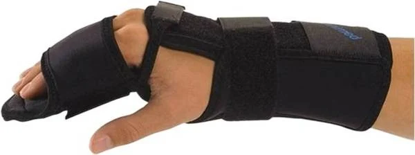 OMNIMED Intrins Plus Polsino a 4 dita L 17-19cm sinistro nero